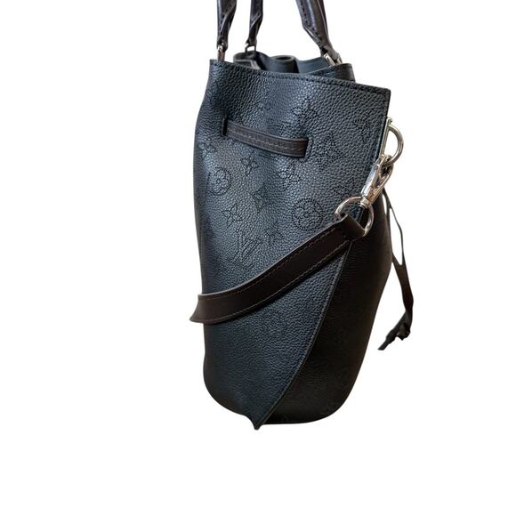 Louis Vuitton Girolata Mahina Leather Black Monogram Bucket Bag Tote Drawstring - Picture 3 of 16